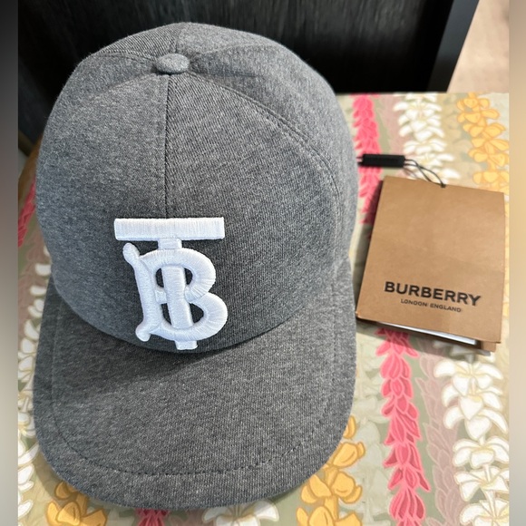 Authentic Burberry Snapback Jersey Baseball Cap - Picture 1 of 5